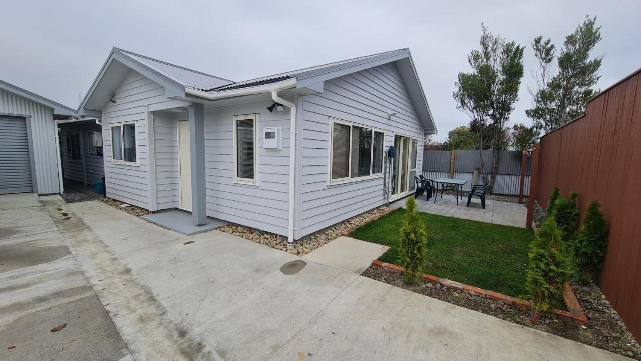 Brand New Home - Central Masterton Bagian luar foto